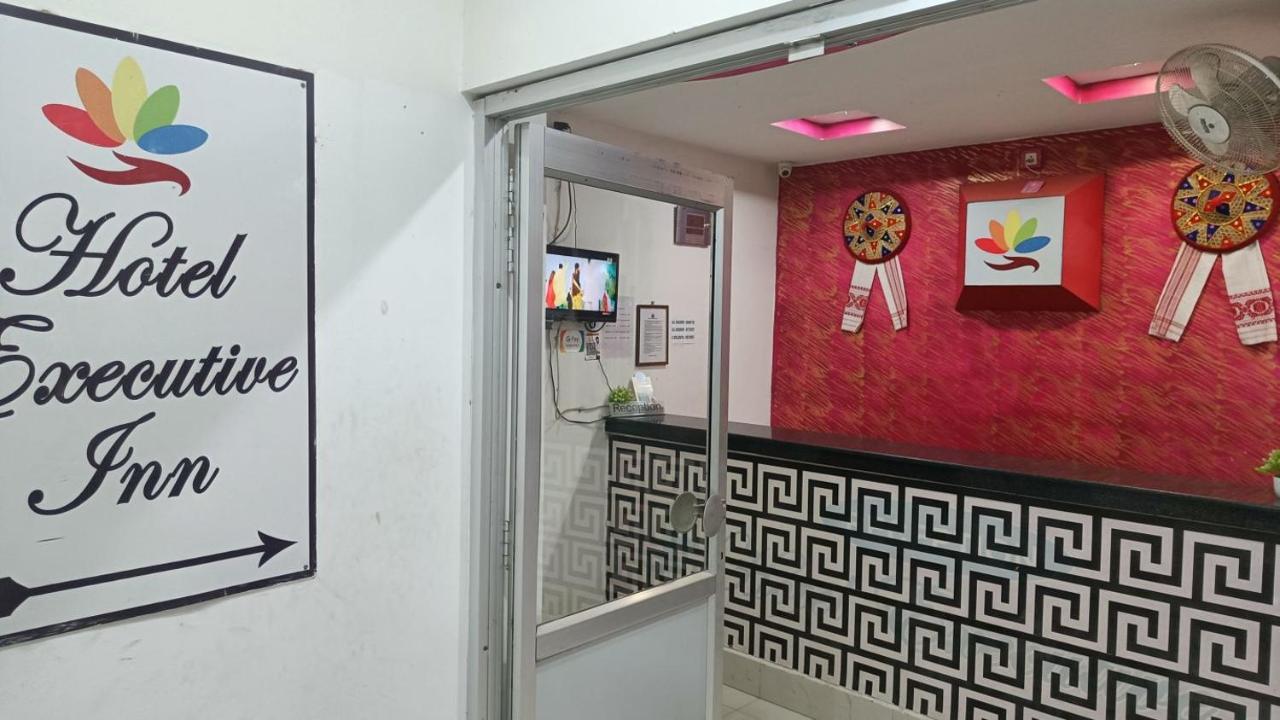 Hotel Executive Inn Hailakandi Bagian luar foto
