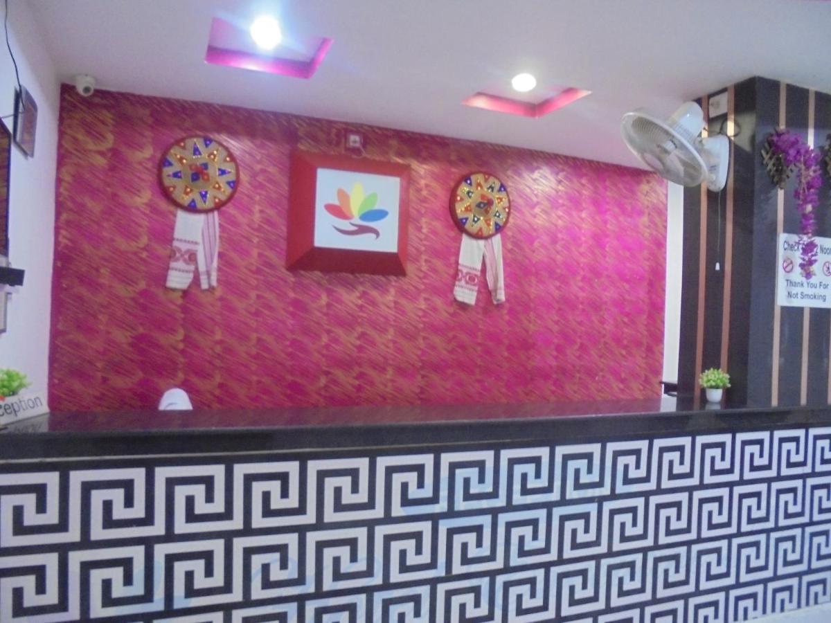 Hotel Executive Inn Hailakandi Bagian luar foto
