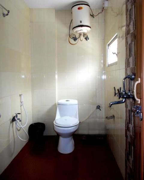 Hotel Executive Inn Hailakandi Ruang foto